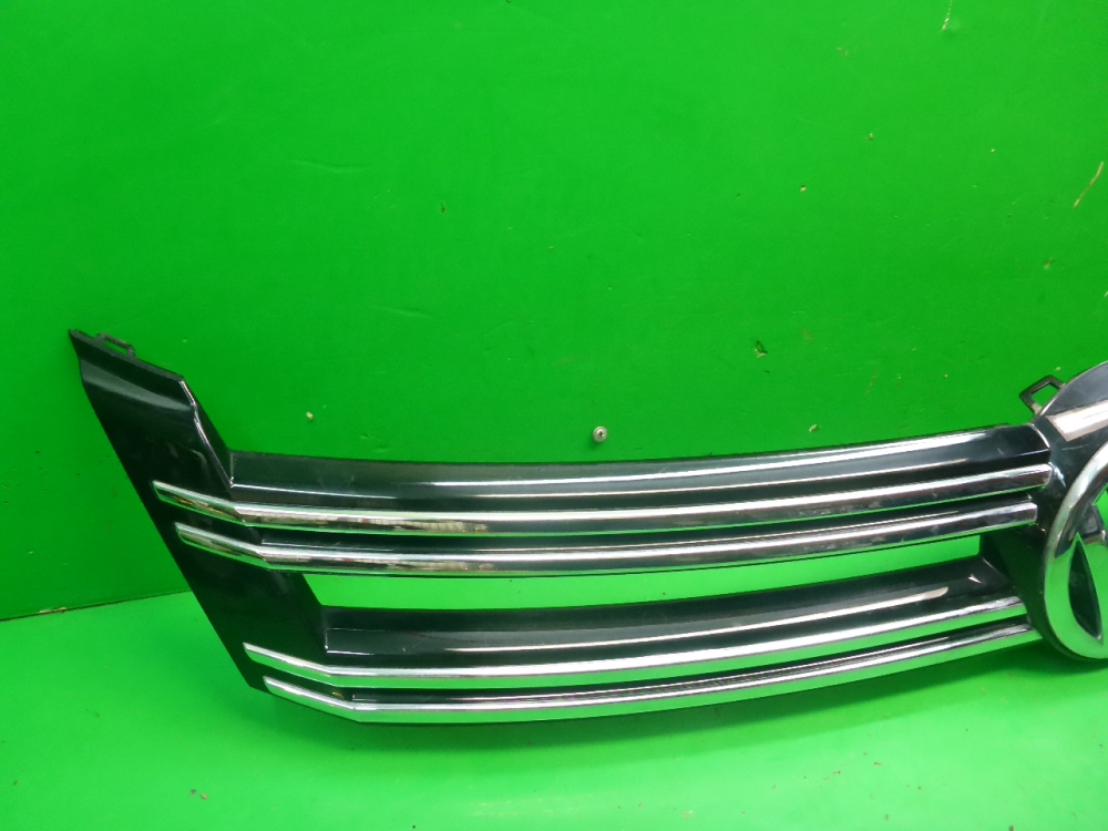 Накладка на решетку радиатора