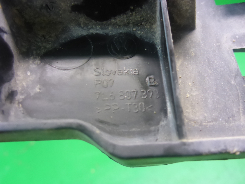 Кронштейн заднего бампера левый