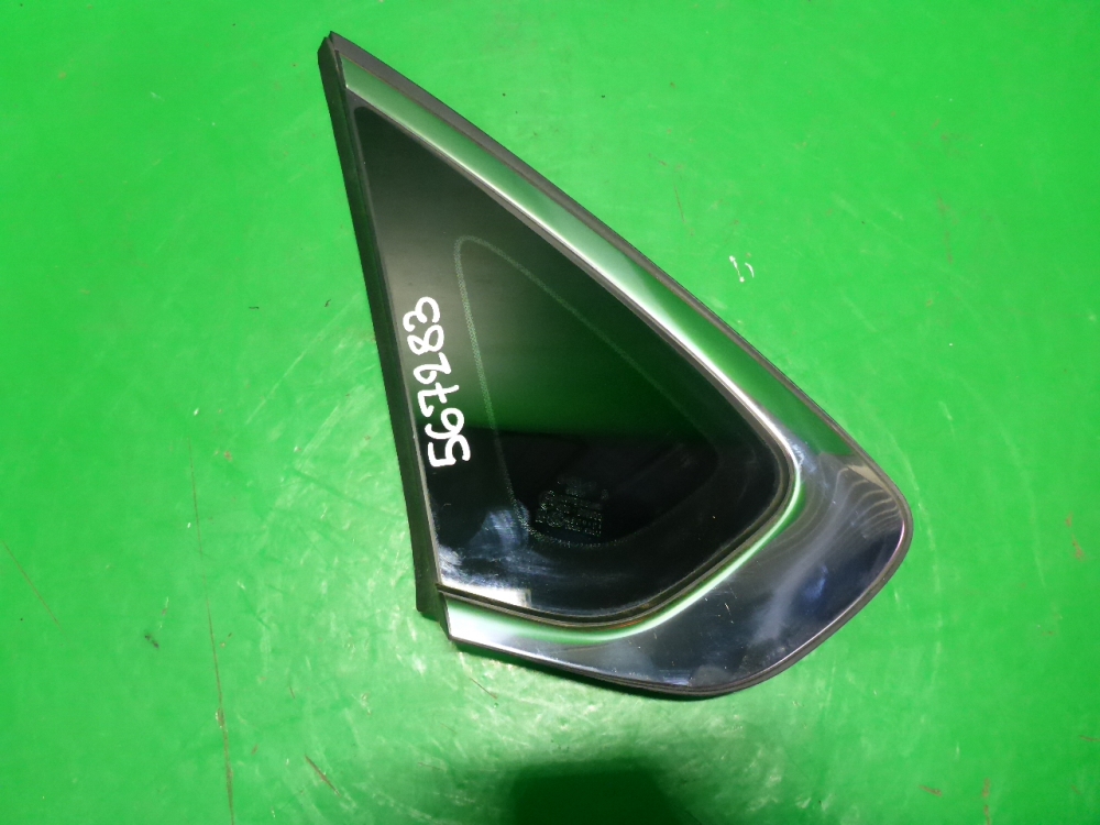 Стекло кузовное глухое левое