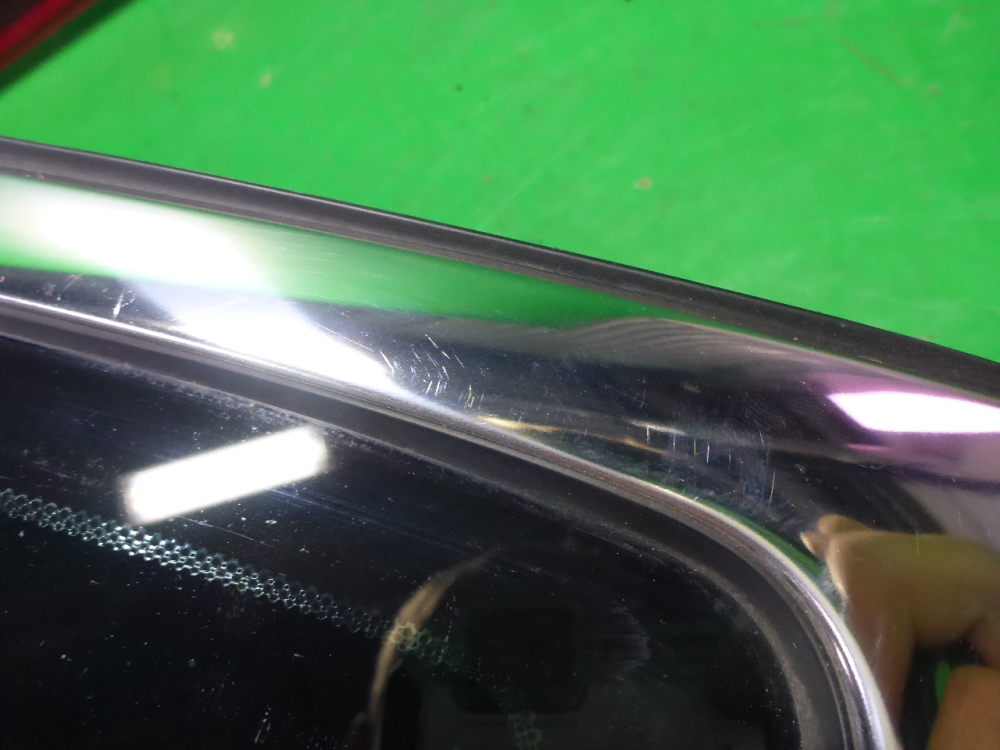 Стекло кузовное глухое левое