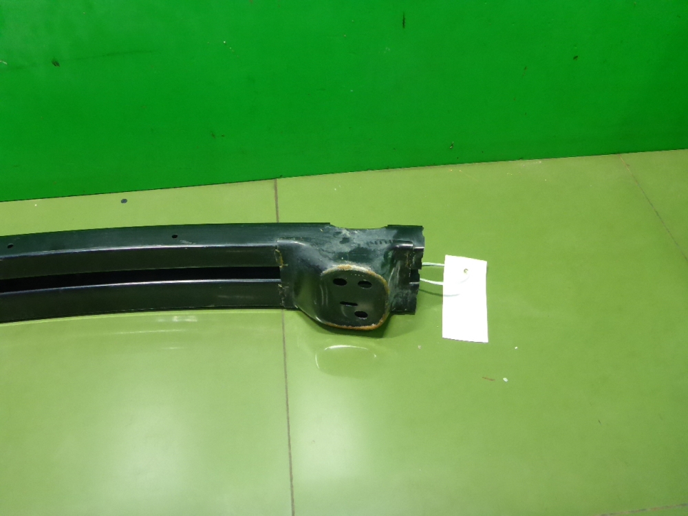 Усилитель заднего бампера