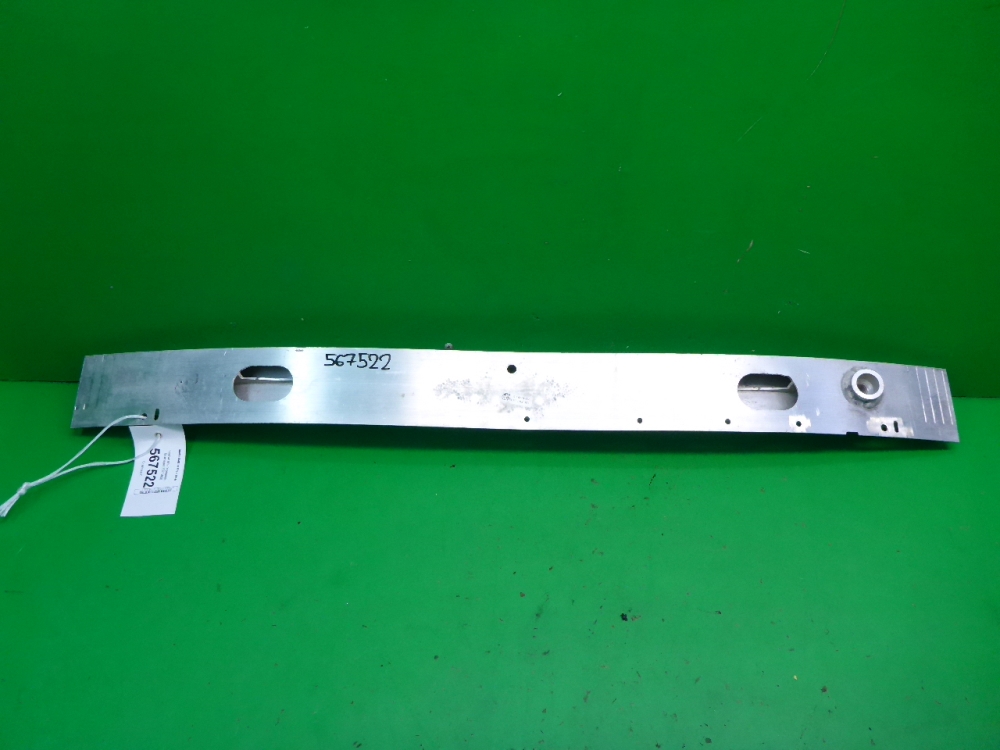 Усилитель переднего бампера