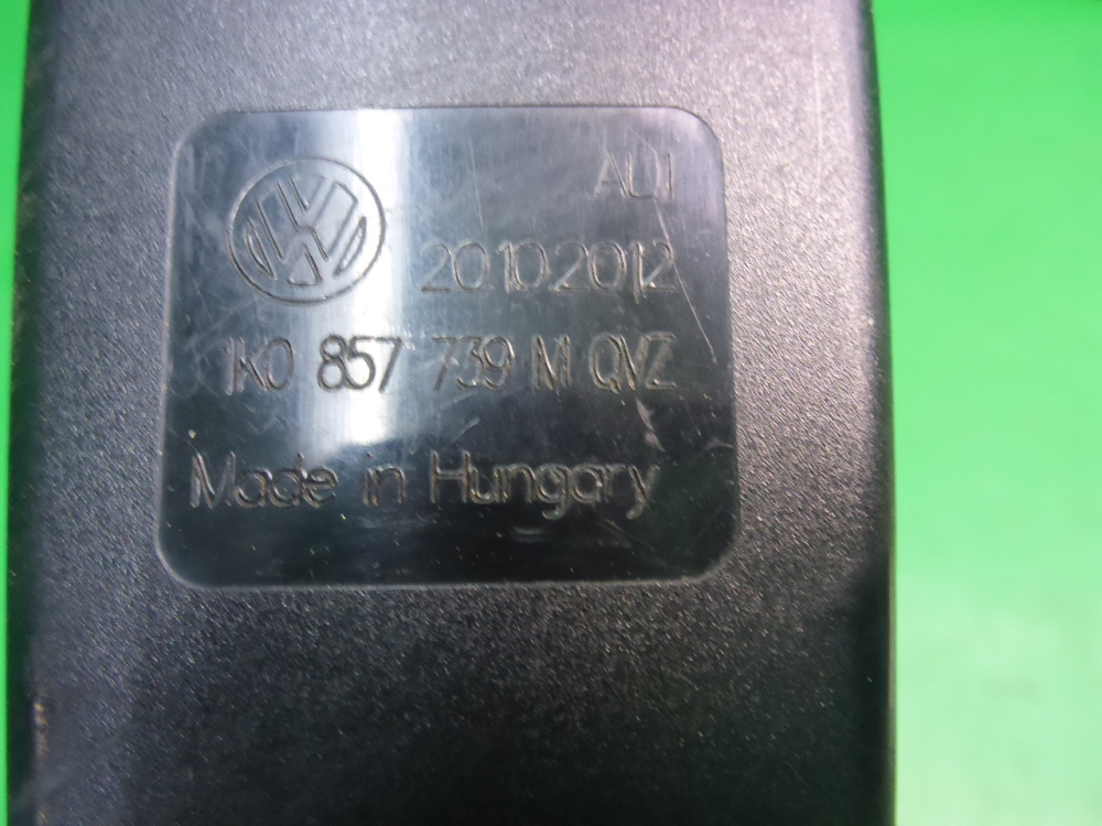 Ответная часть ремня безопасности