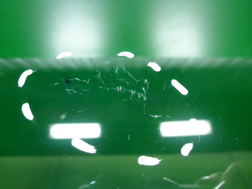 Стекло двери задней левой