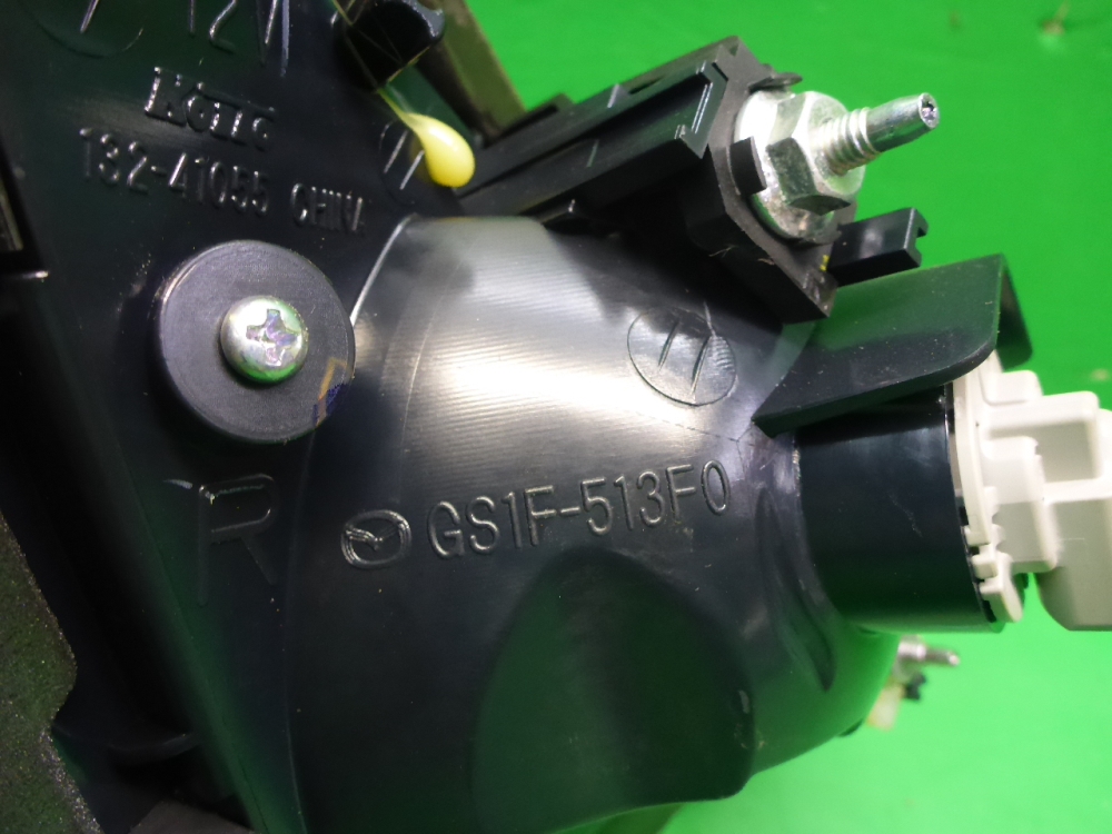 Фонарь задний внутренний правый