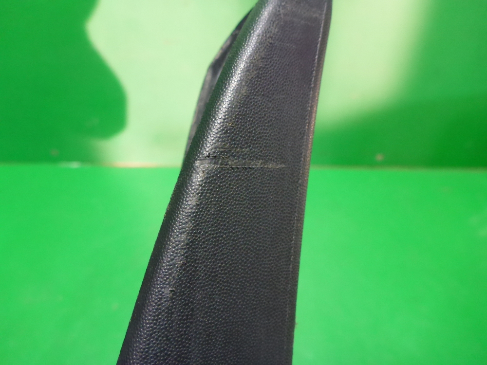 Брызговик задний правый