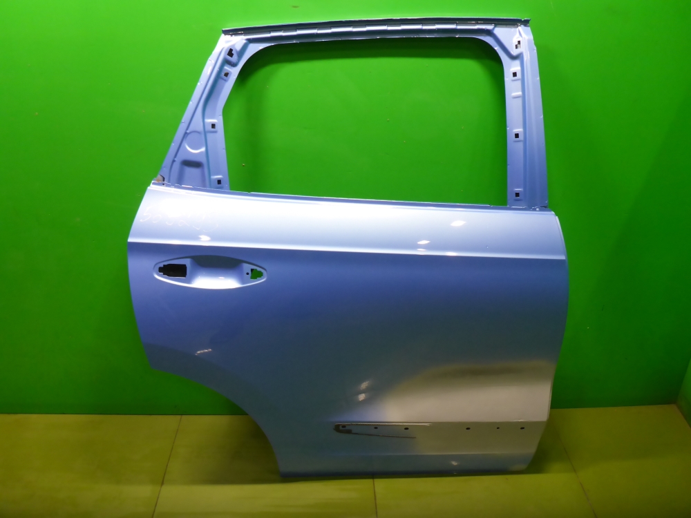 Дверь задняя правая