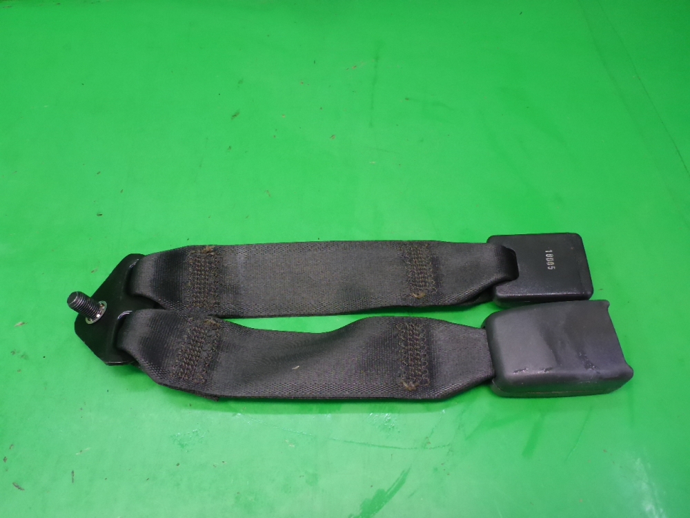 Ответная часть ремня безопасности