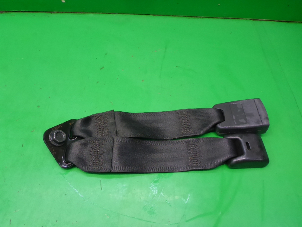 Ответная часть ремня безопасности