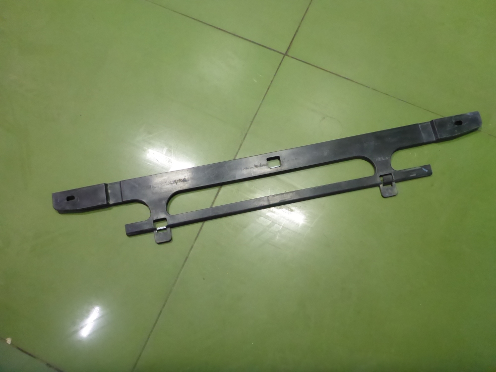 Кронштейн радиатора