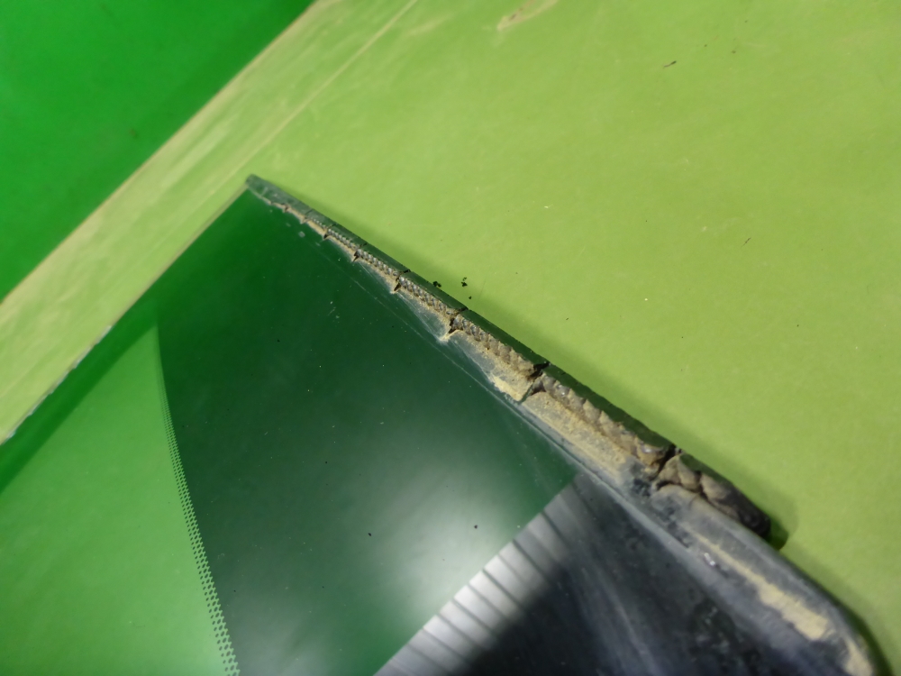 Стекло кузовное глухое правое