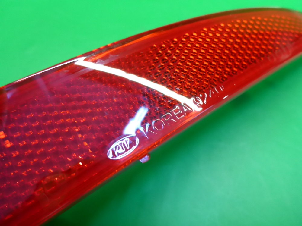 Отражатель в бампер задний правый