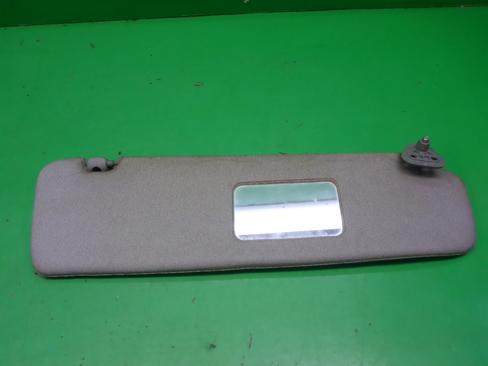 Козырек солнцезащитный