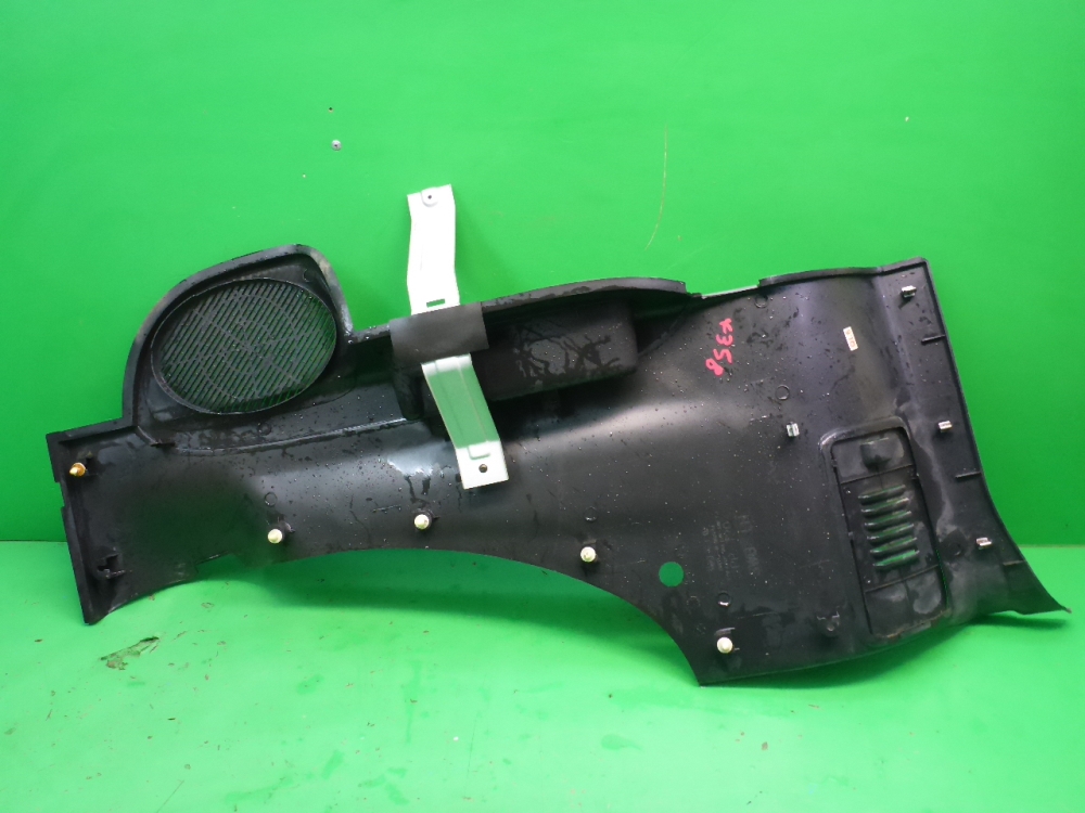 Обшивка багажника