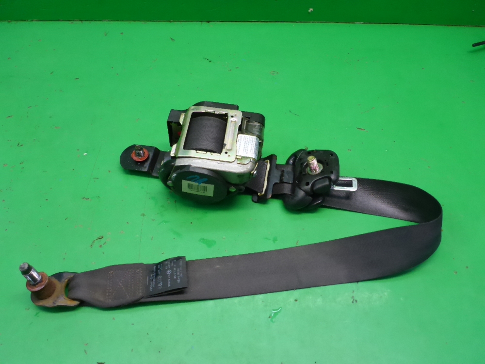 Ремень безопасности с пиропатроном