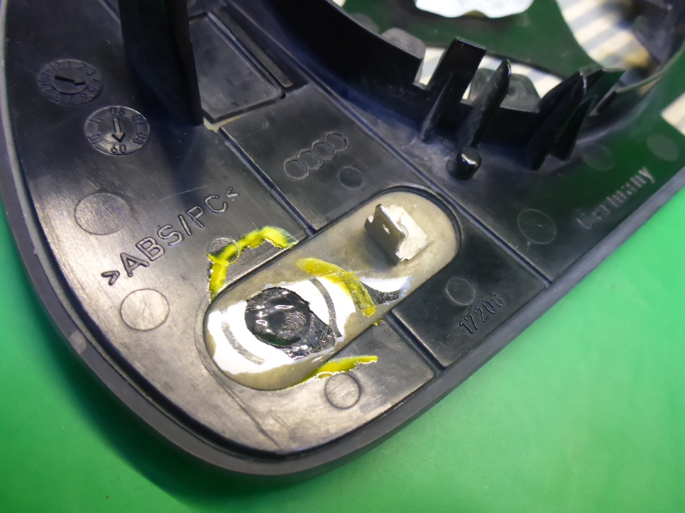 Стекло зеркала электрического правого