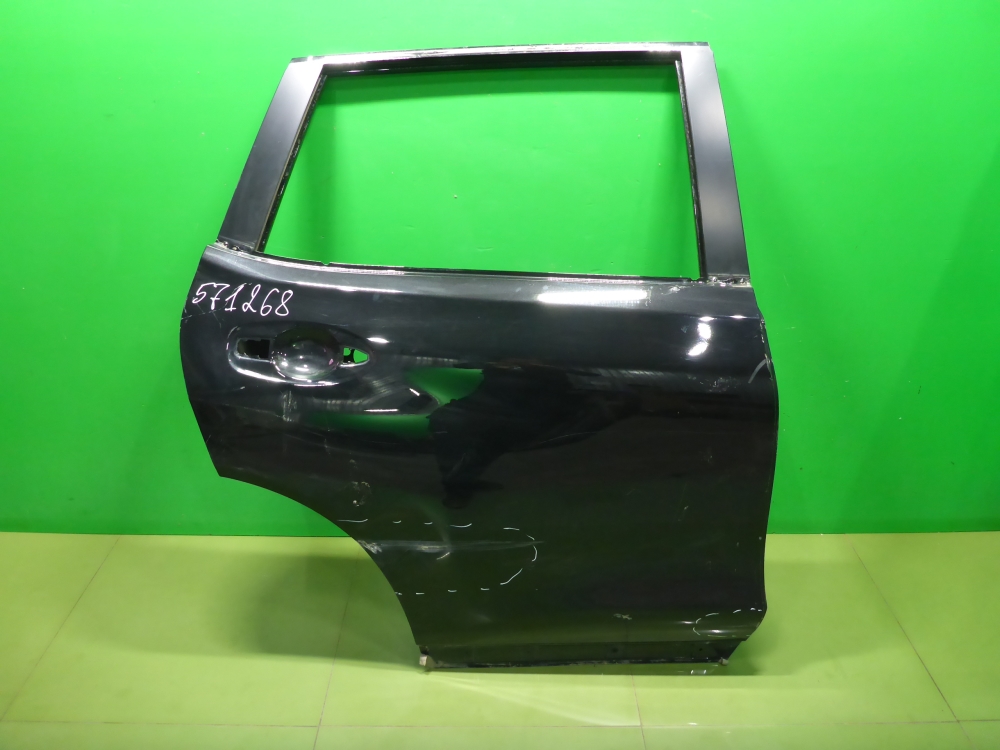 Дверь задняя правая