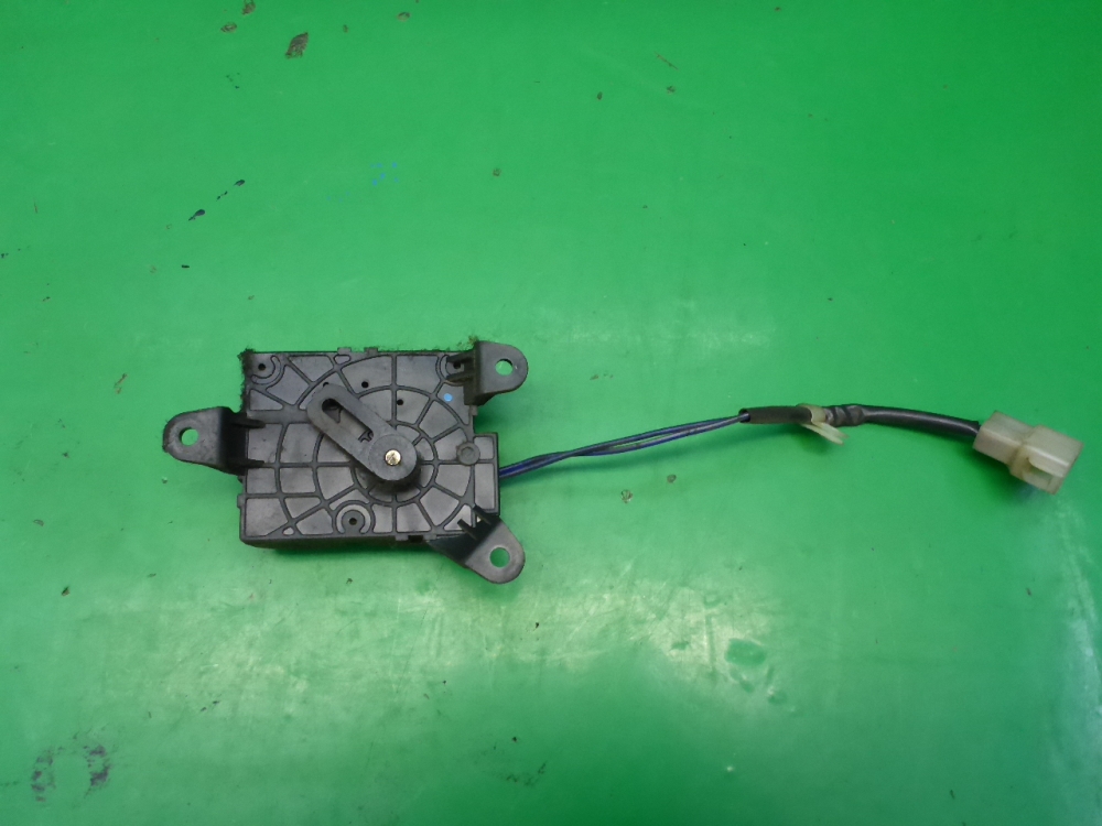 Моторчик заслонки печки