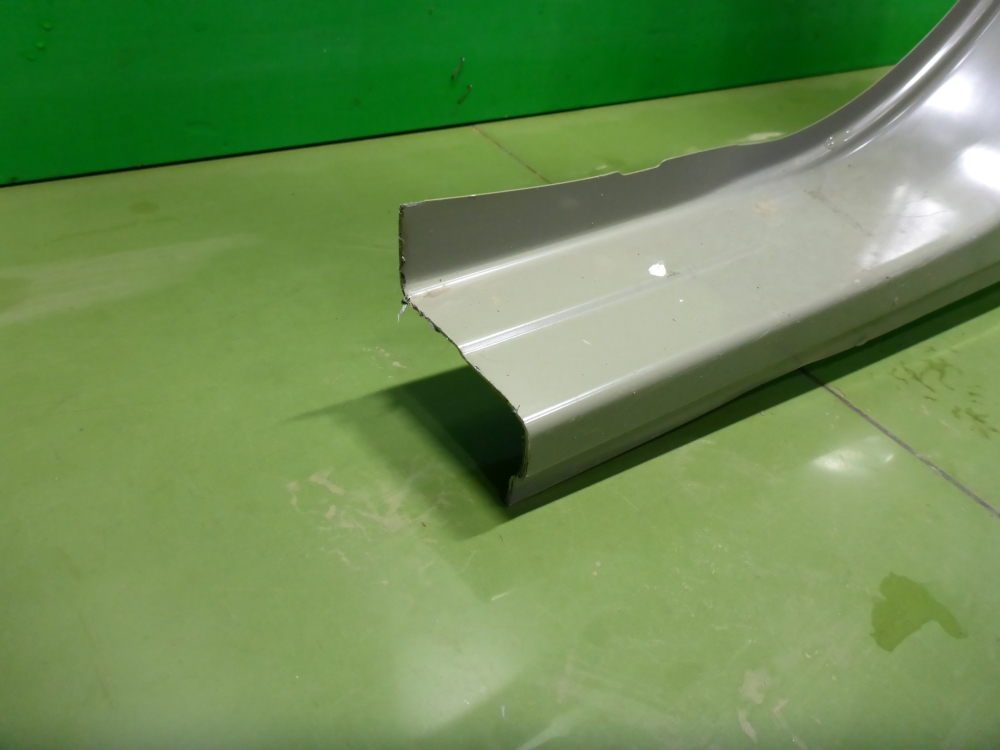 Кузовной элемент