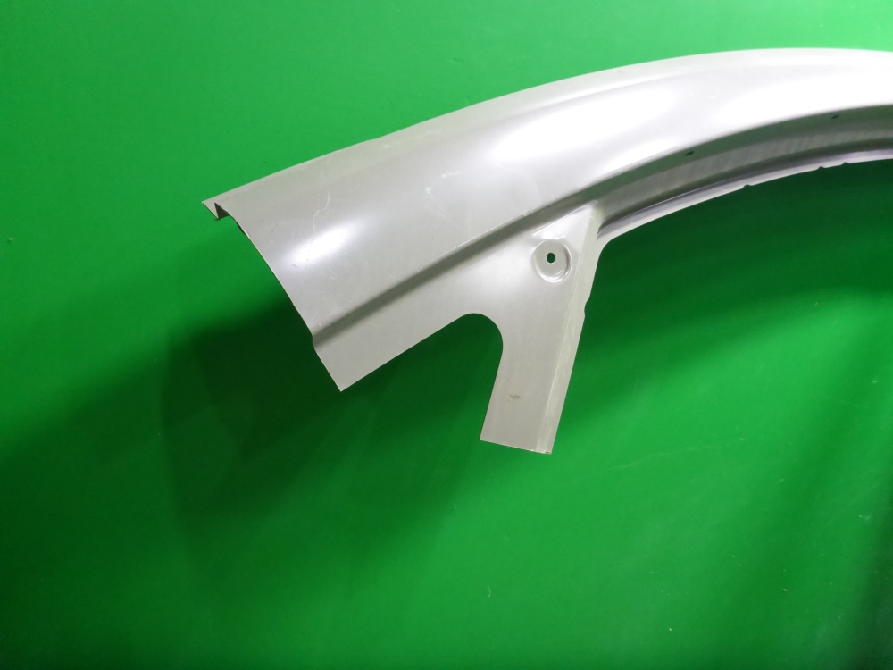 Кузовной элемент