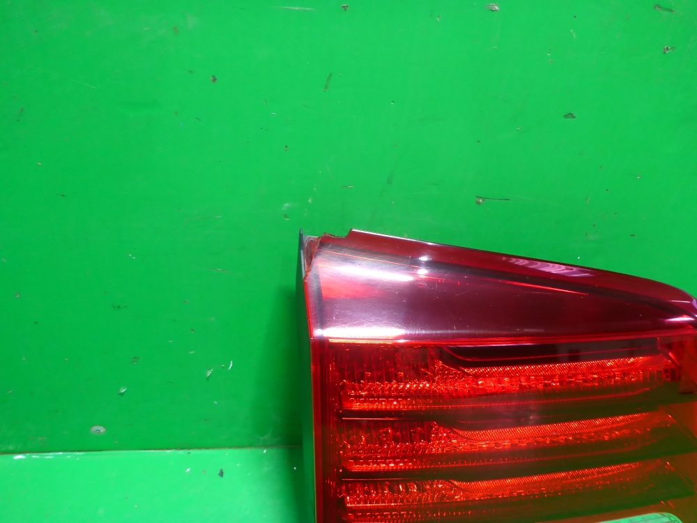 Фонарь задний внутренний левый