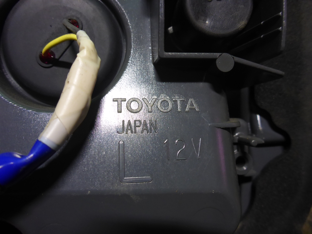 Фонарь задний внутренний левый