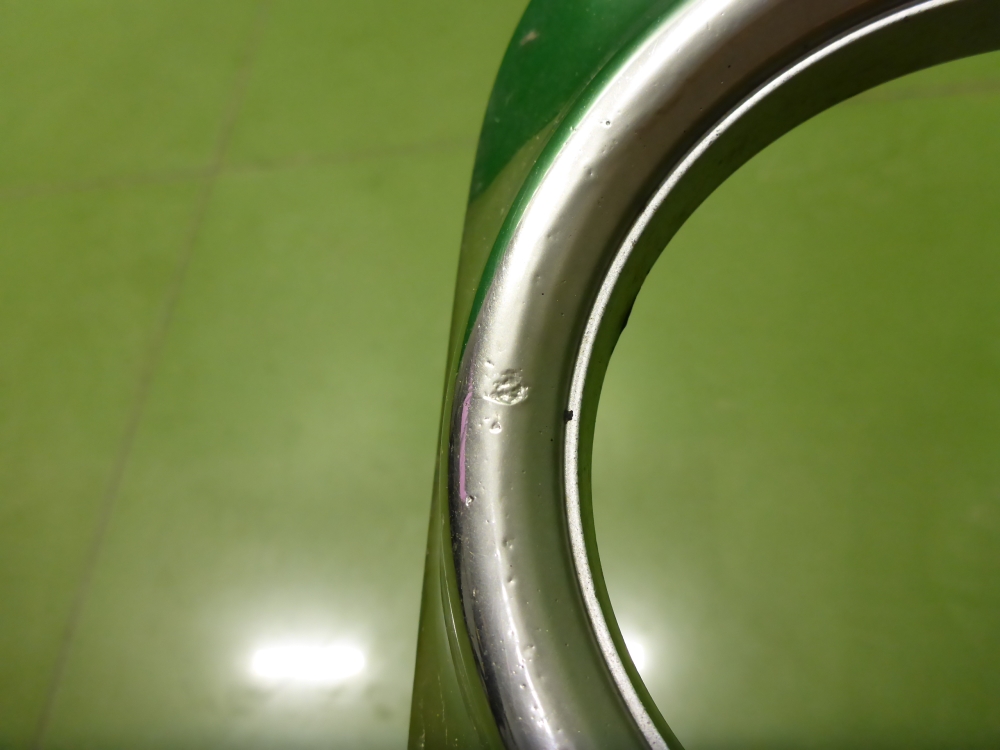 Рамка противотуманной фары правой