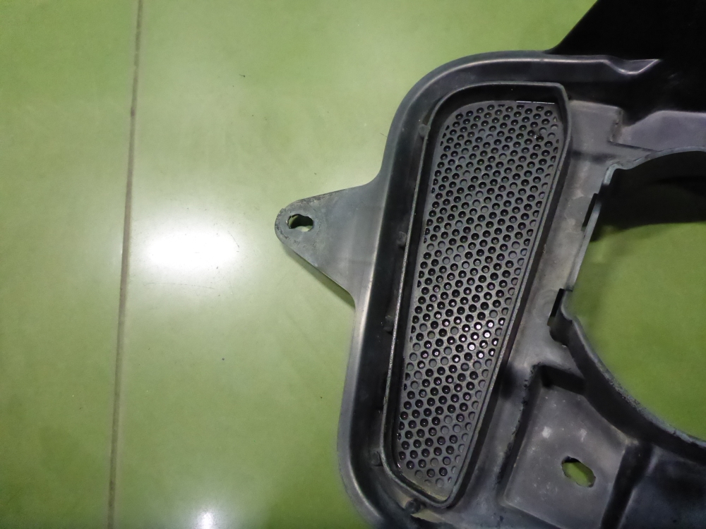 Кронштейн фары противотуманной левой