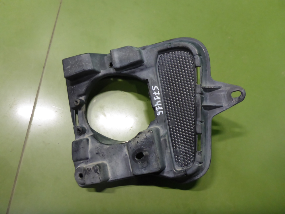 Кронштейн фары противотуманной левой