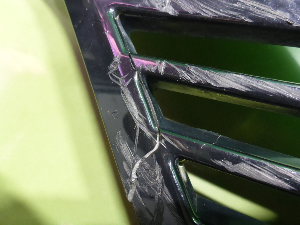 Накладка переднего бампера