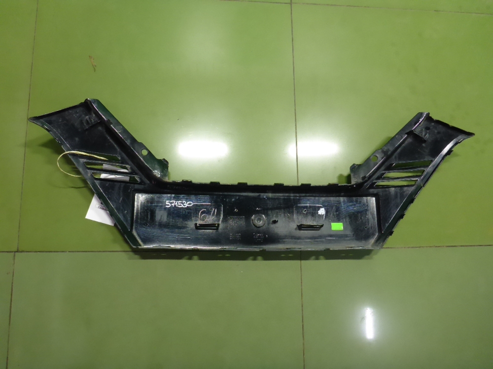 Накладка переднего бампера