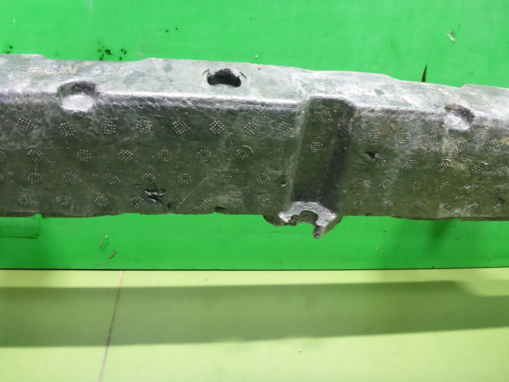 Наполнитель переднего бампера