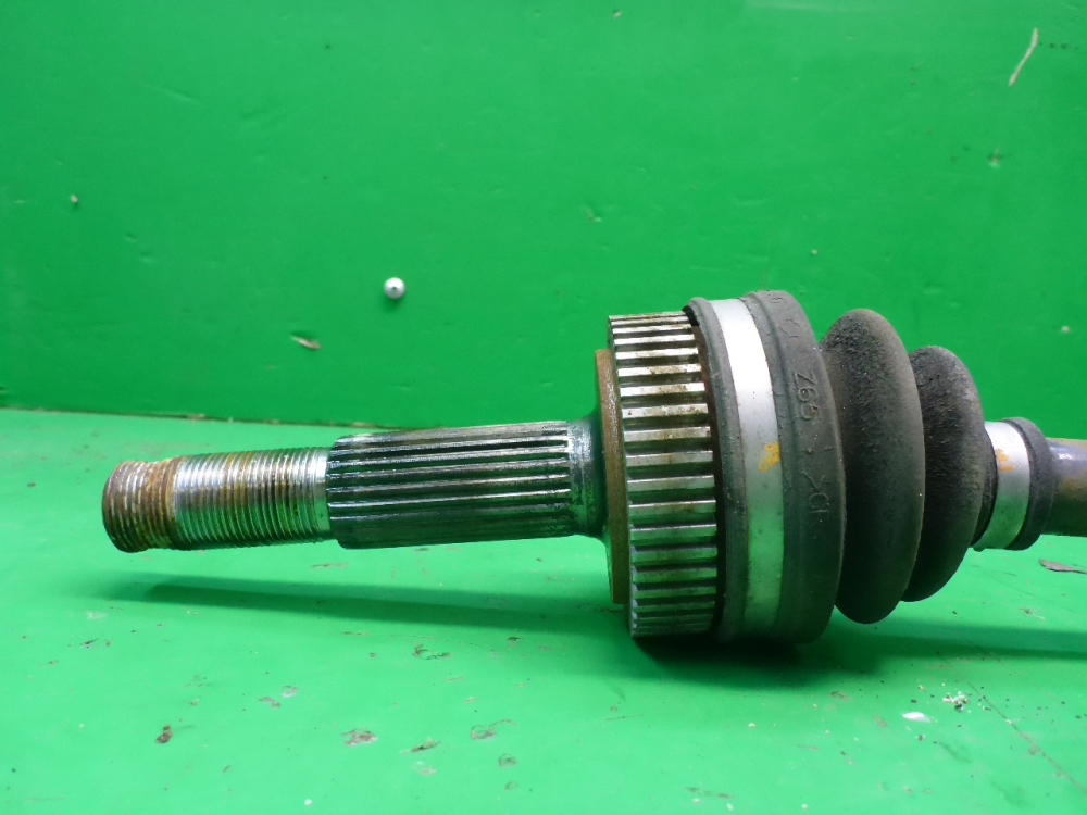 Полуось задняя