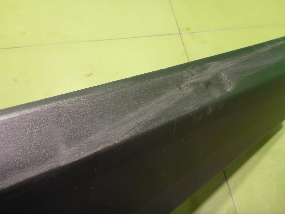 Накладка двери задней правой