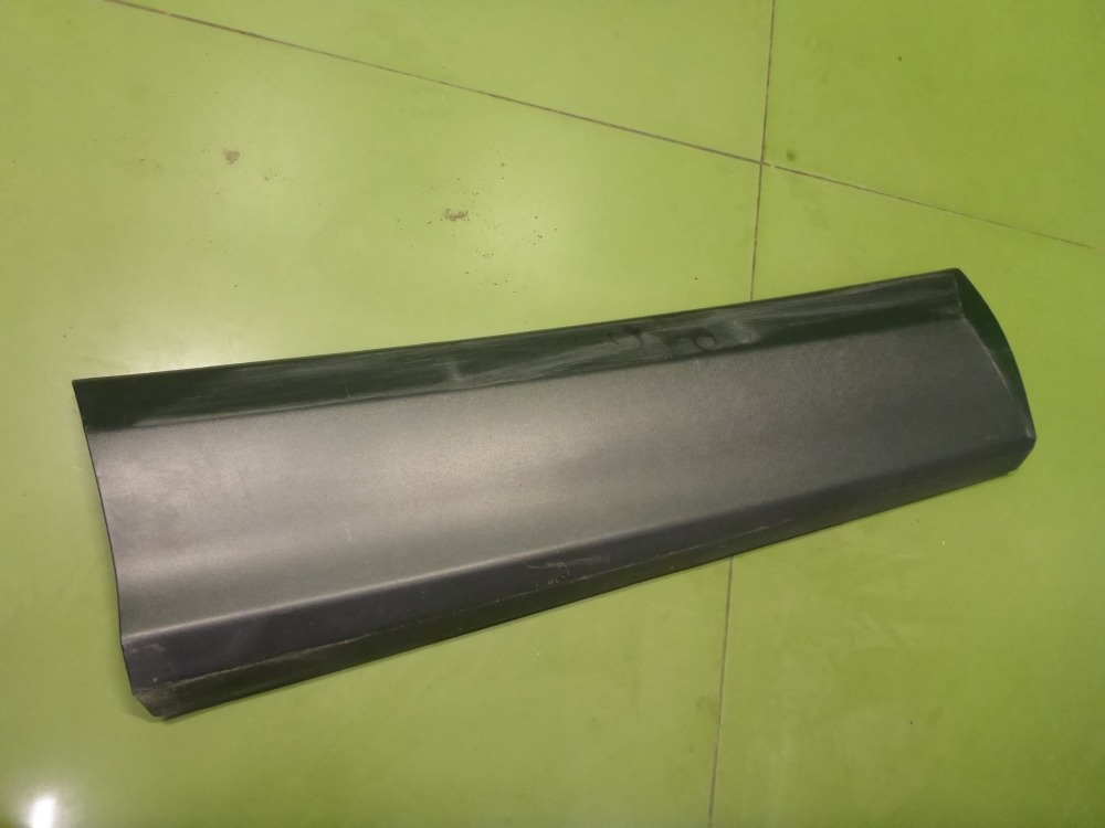 Накладка двери задней правой