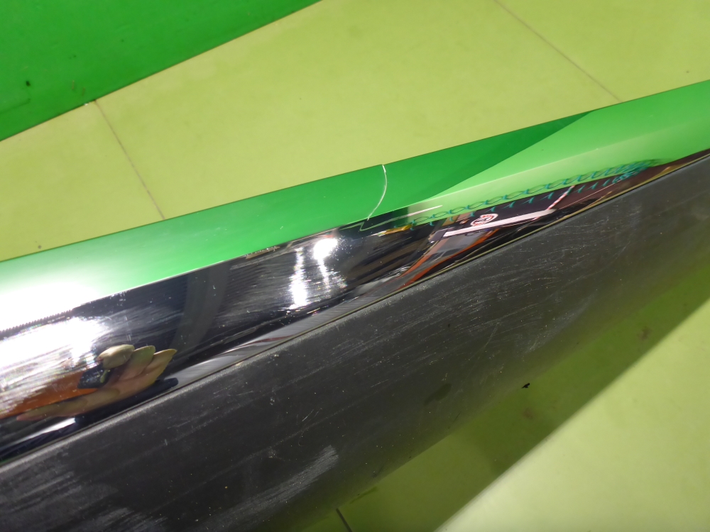 Накладка двери передней правой