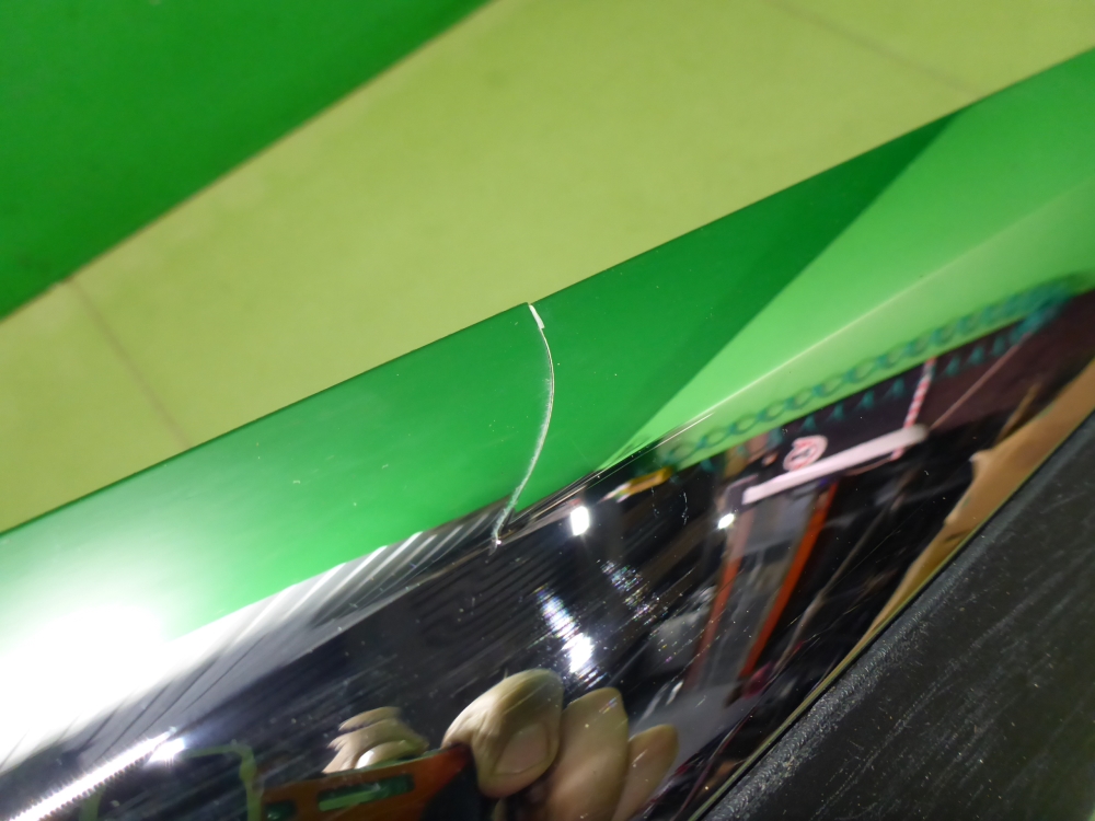 Накладка двери передней правой