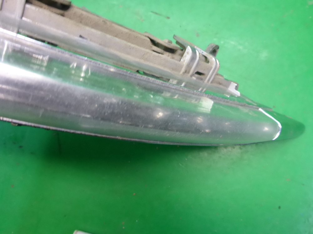 Фара дневного света левая (ходовые огни)