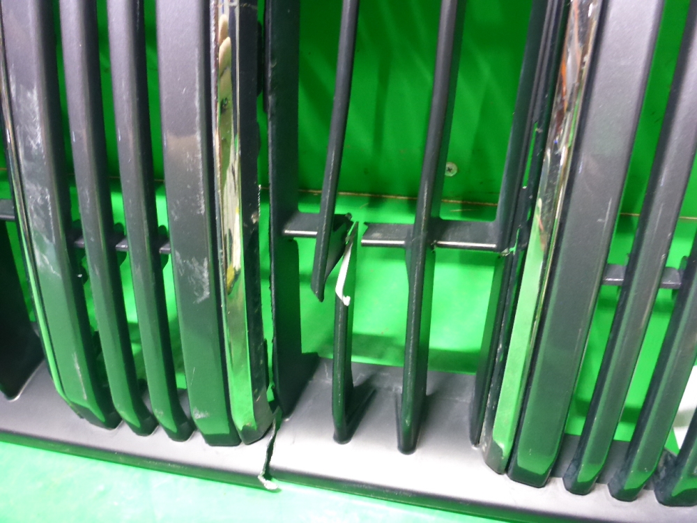 Решетка радиатора