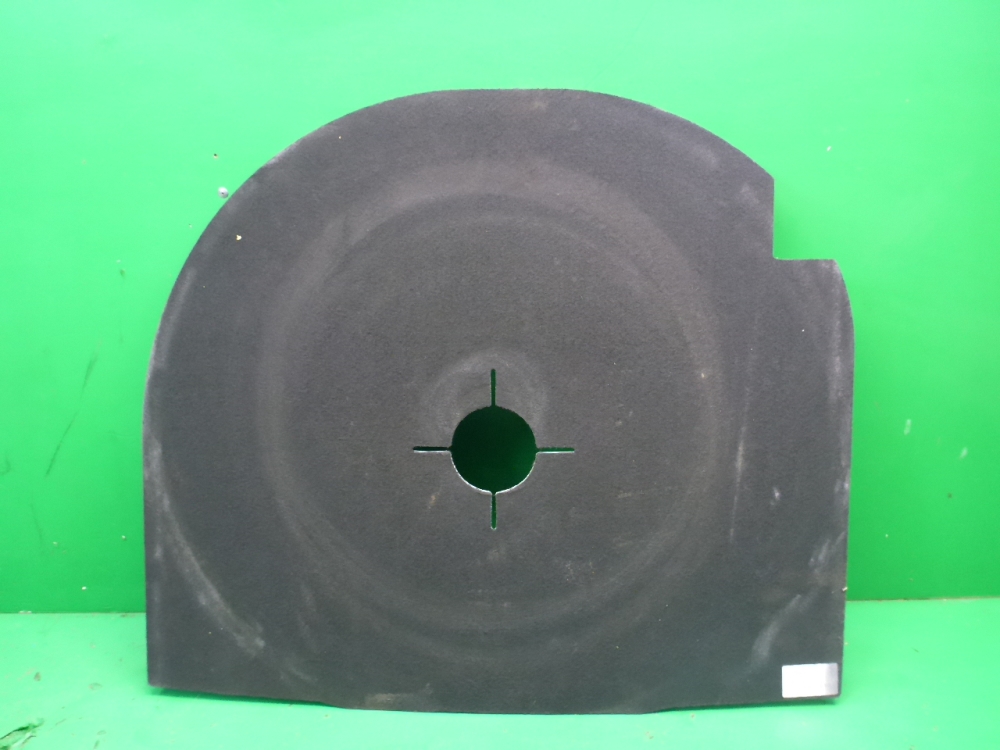 Пол багажника