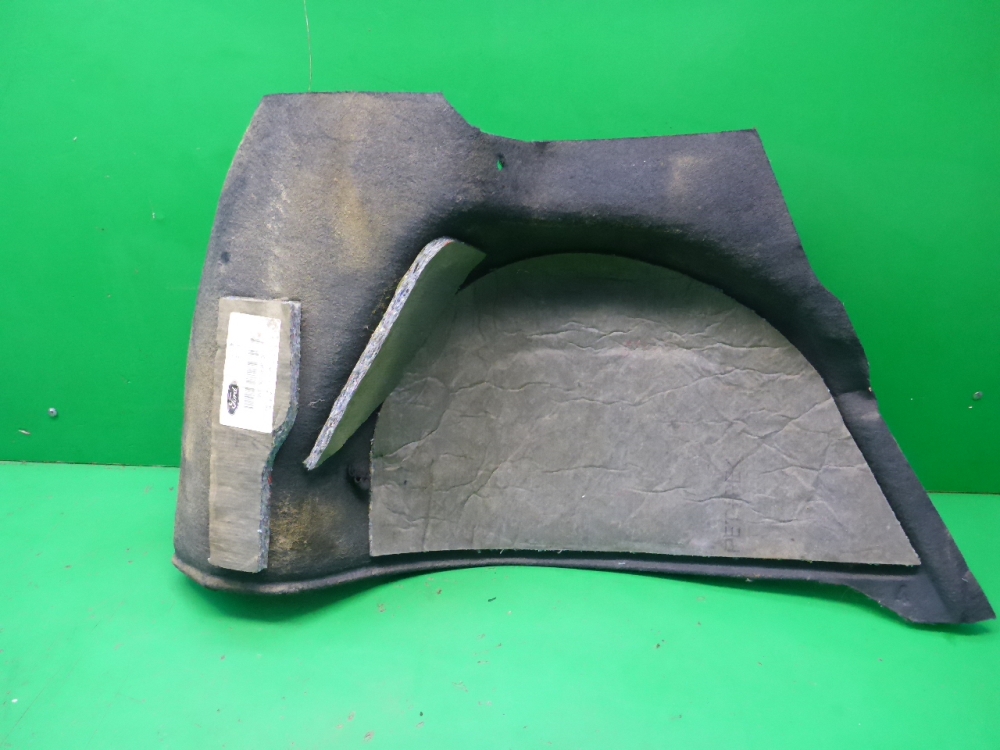 Обшивка багажника