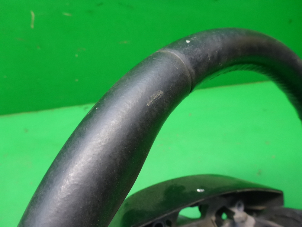 Рулевое колесо (руль)