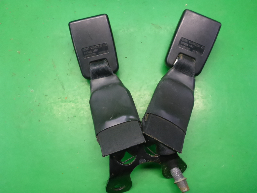 Ответная часть ремня безопасности