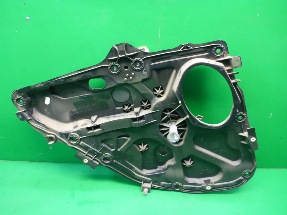 Стеклоподъемник механ. задний левый