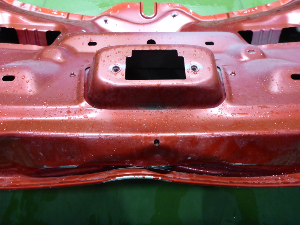 Дверь багажника