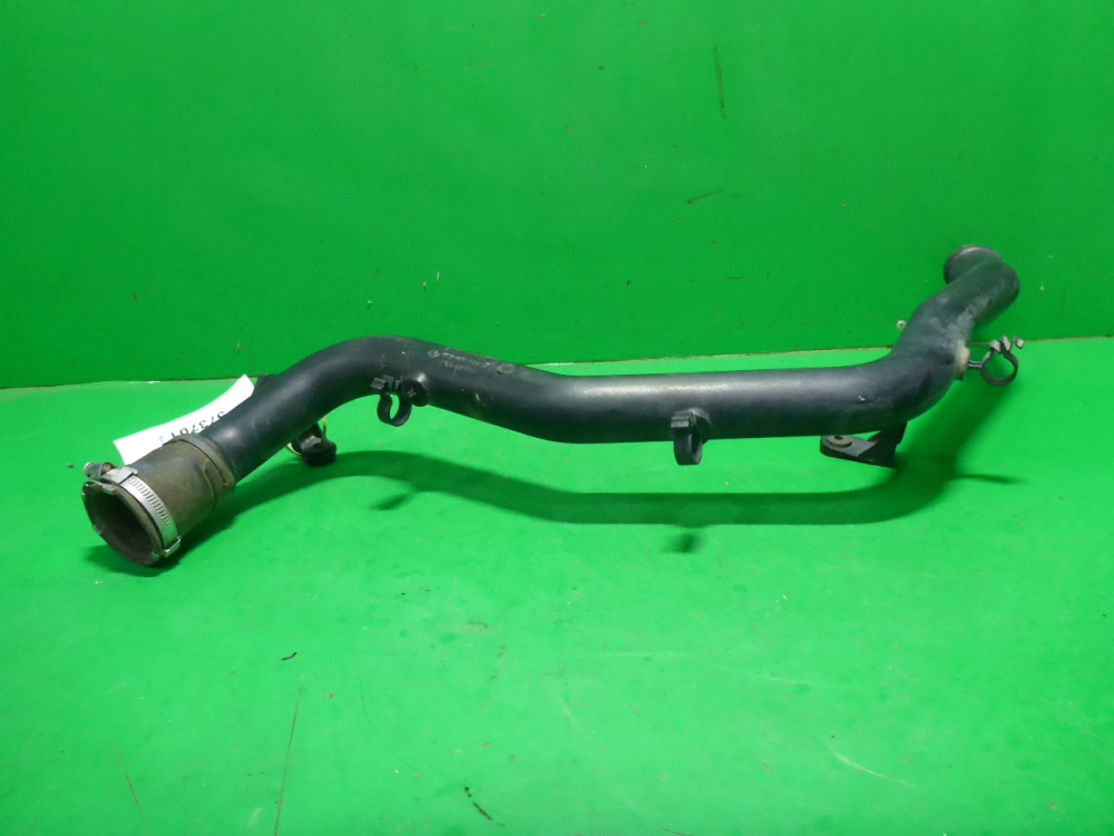 Патрубок интеркулера