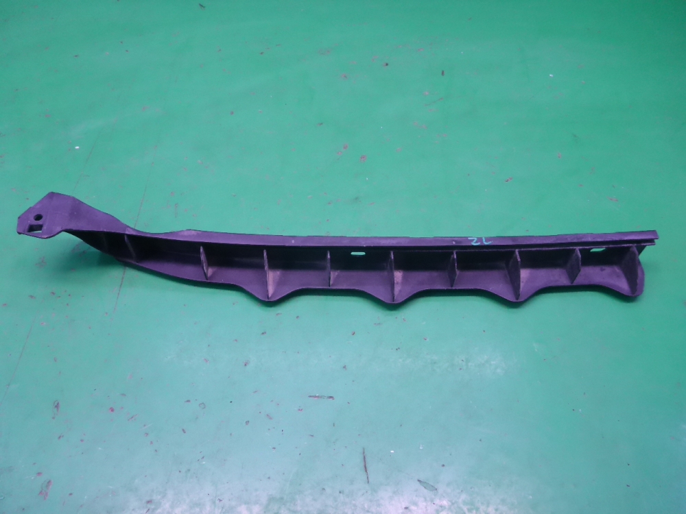 Кронштейн заднего бампера левый