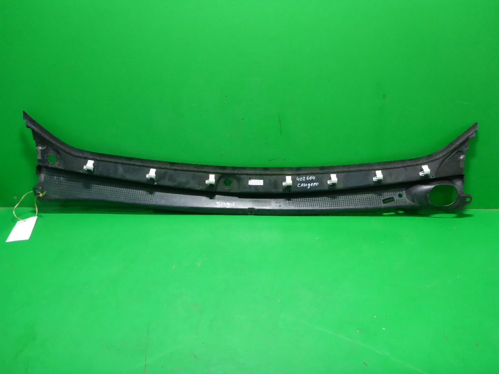 Решетка стеклоочистителей (Жабо)