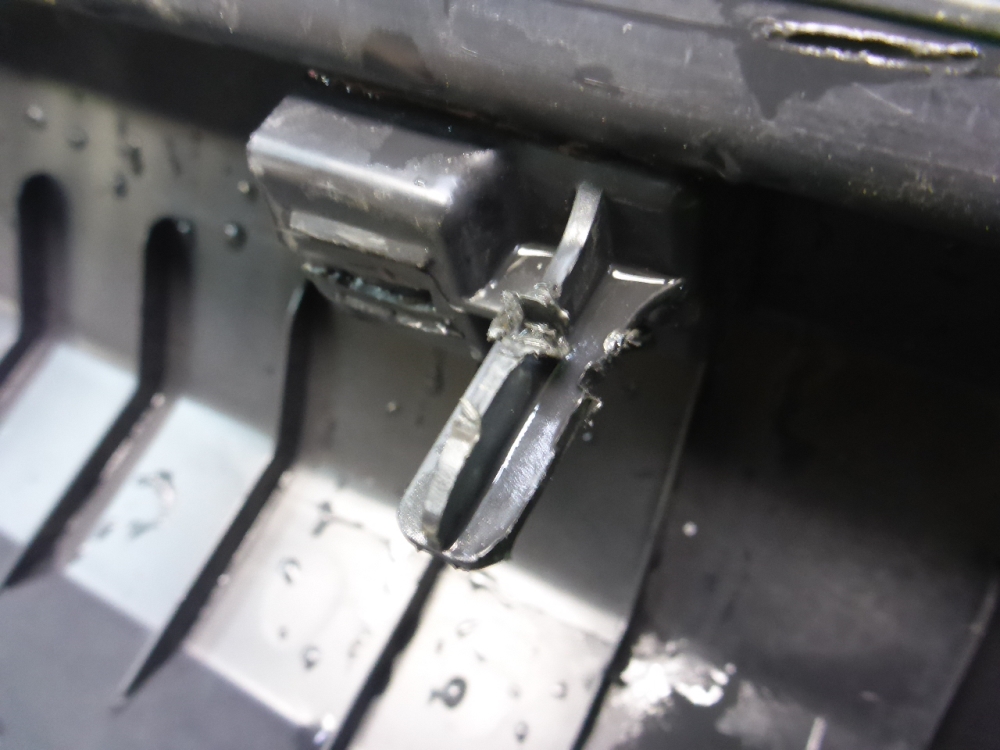 Обшивка багажника