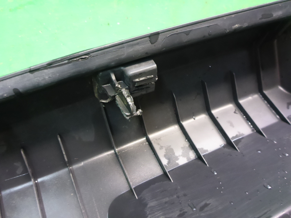 Обшивка багажника